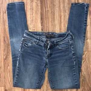 Delia’s Taylor Skinny Jeans